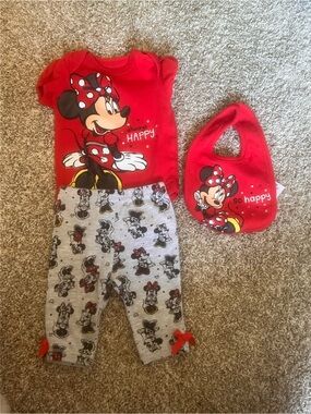 Disney Baby Red Minnie Mouse 3 piece outfit NB